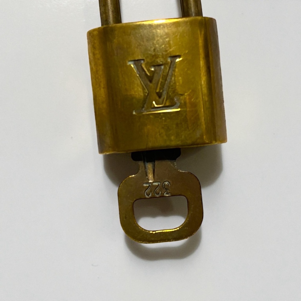 Louis Vuitton Brass Lock and Key Set #322